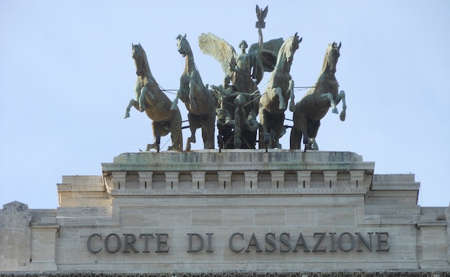 CORTE DI CASSAZIONE – SEZ. LAVORO – LIBERTÀ DEI TEMPI DI INTERVENTO DEL SINDACATO CONTRO LA CONDOTTA ANTISINDACALE