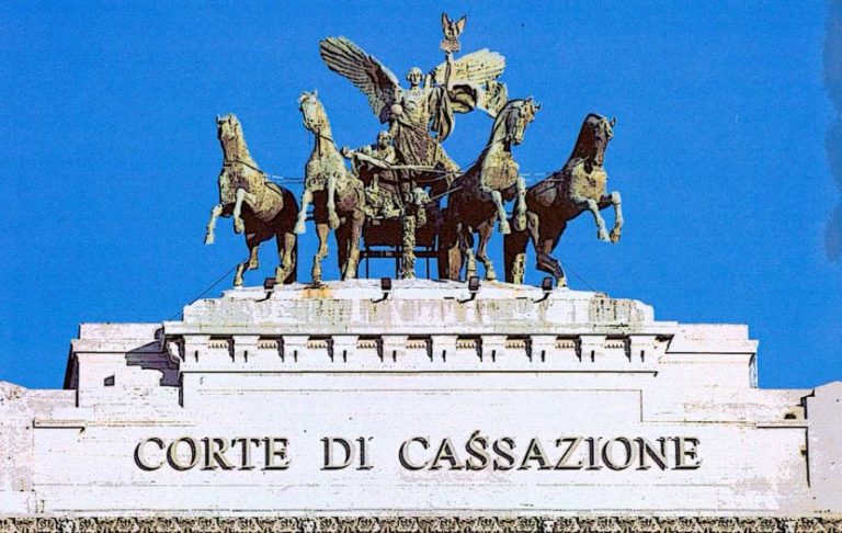 PROCEDIMENTO DISCIPLINARE NEL PUBBLICO IMPIEGO – OMESSA CONTESTAZIONE DEGLI ADDEBITI E INVALIDITÀ DEL PROCEDIMENTO